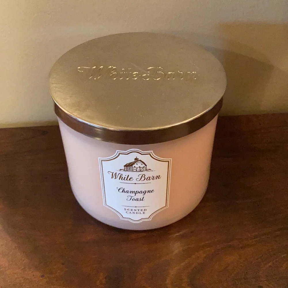 Bath & Body Works Champagne Toast 3-wick Candle